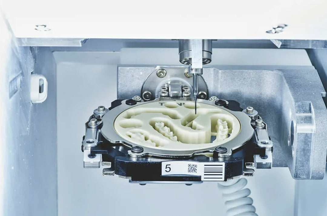 Roland DWX-53DC Dry Dental Milling Machine with Automatic Disc Changer